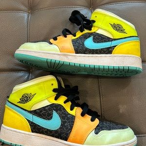 Jordan 1 mid se (rd) retro clover size 5.5